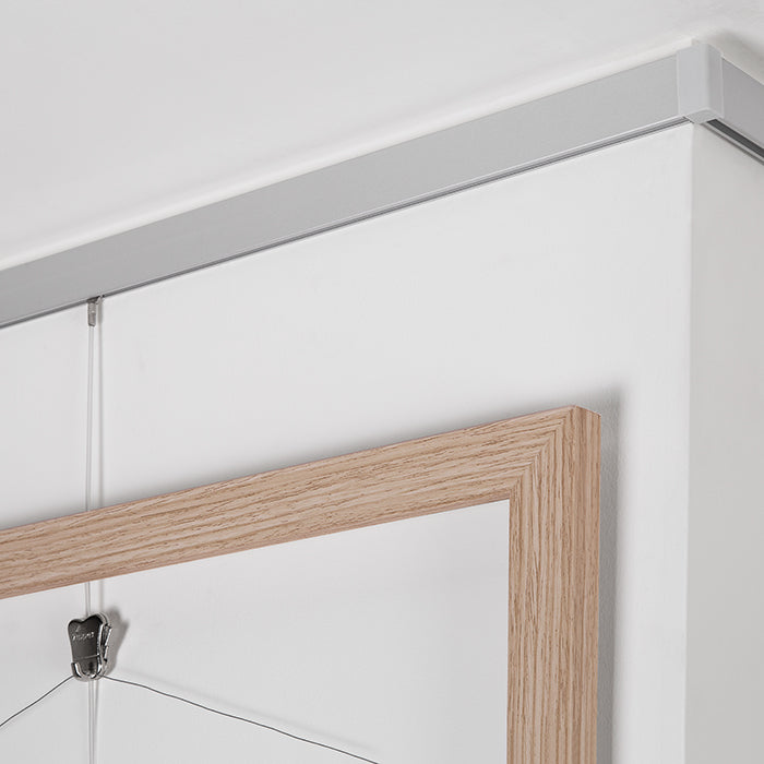 STAS cliprail + kit d'installazione: ideale per appendere quadri a casa o in ufficio.