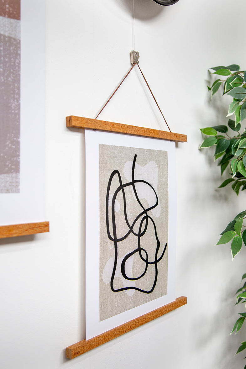 STAS gancio teak per appendere poster in diverse dimensioni.