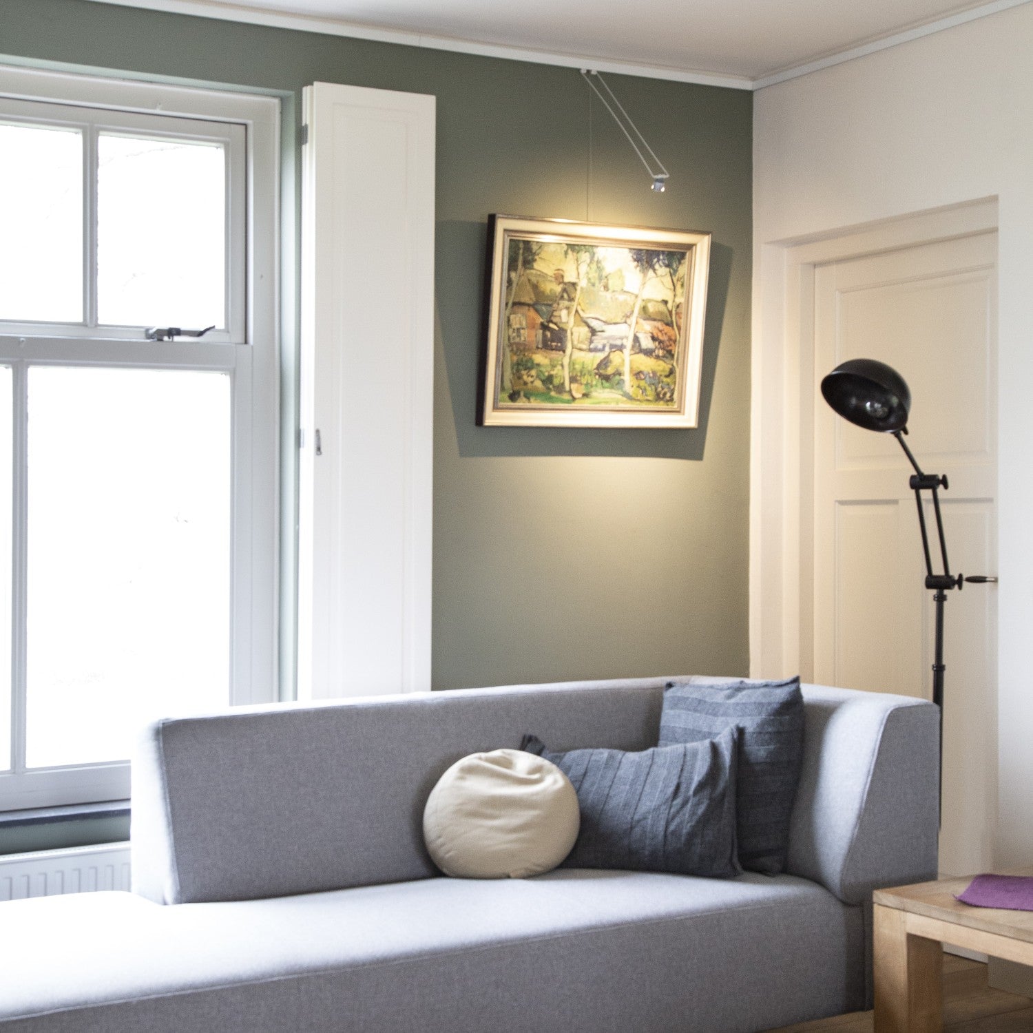 STAS multirail: appendi il tuo mondo con stile e sicurezza grazie al kit d'installazione incluso.
